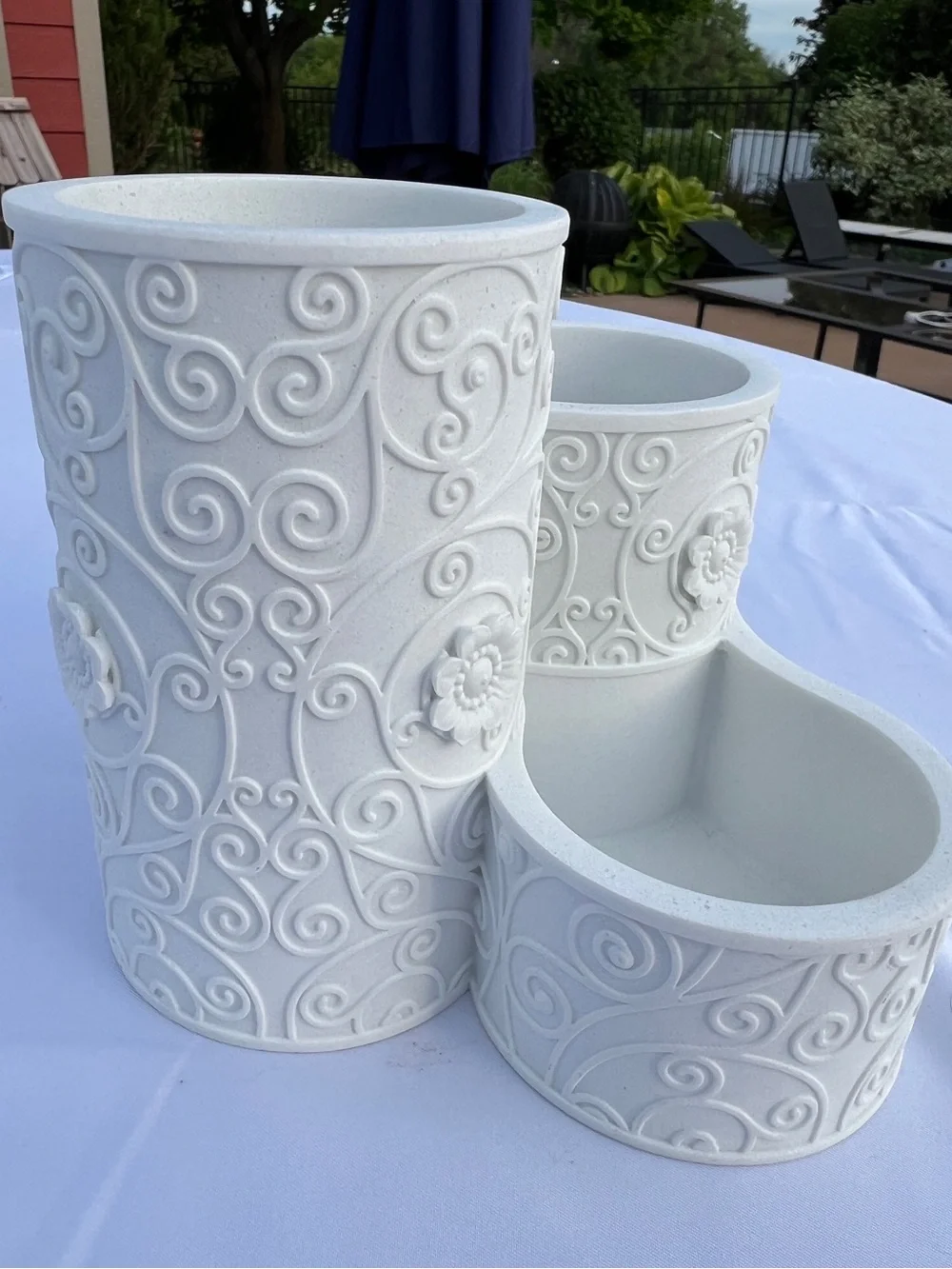 Art House White Floral Scroll Desktop Pen Organizer, Makeup Brushes, Planter